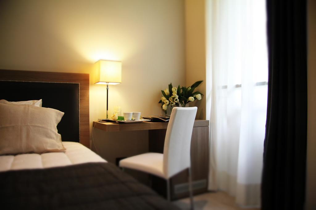 Hotel Zara Milano Номер фото