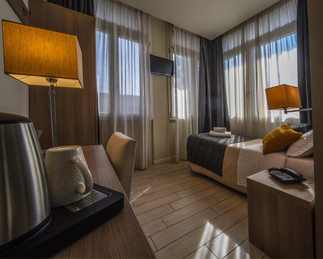 Hotel Zara Milano Экстерьер фото