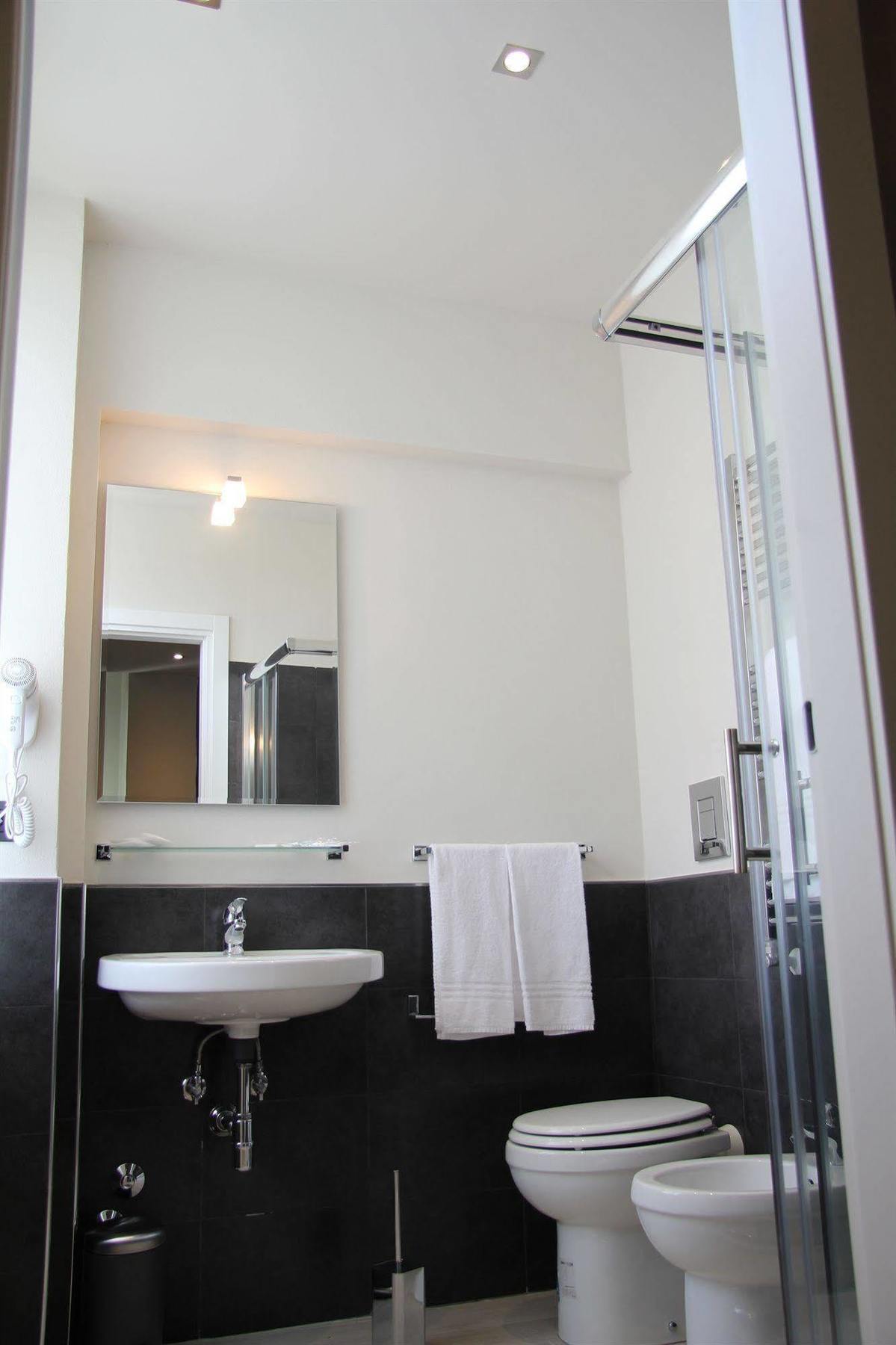 Hotel Zara Milano Экстерьер фото