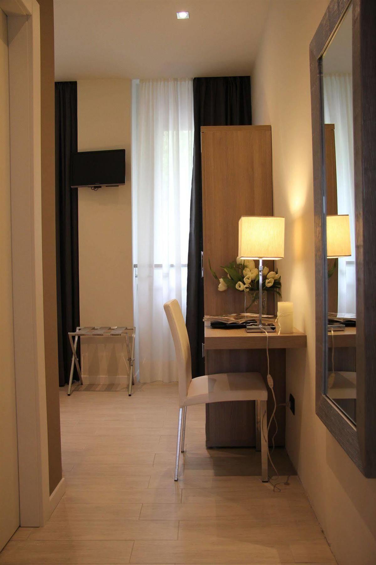 Hotel Zara Milano Экстерьер фото